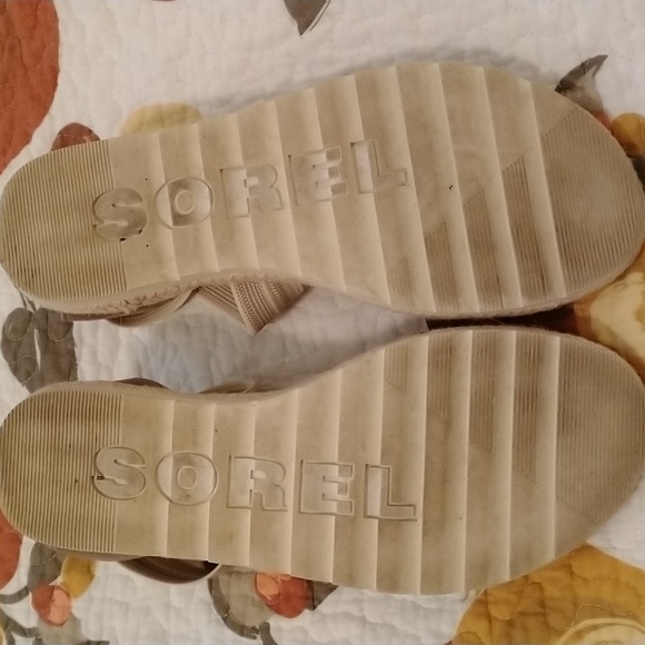 Sorel taupe white size 8 women flat sandals - Picture 4 of 5